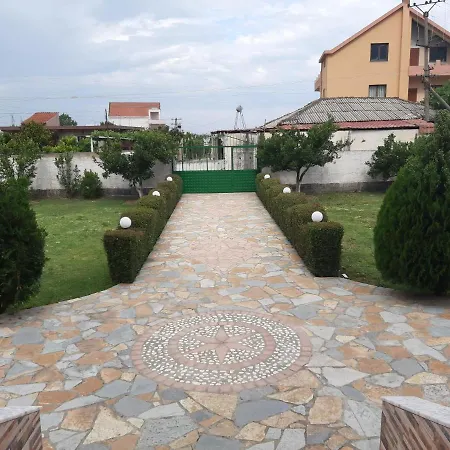 Villa Liora's Vila Lac